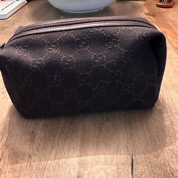 Gucci Handbags - Gucci make up Pouch